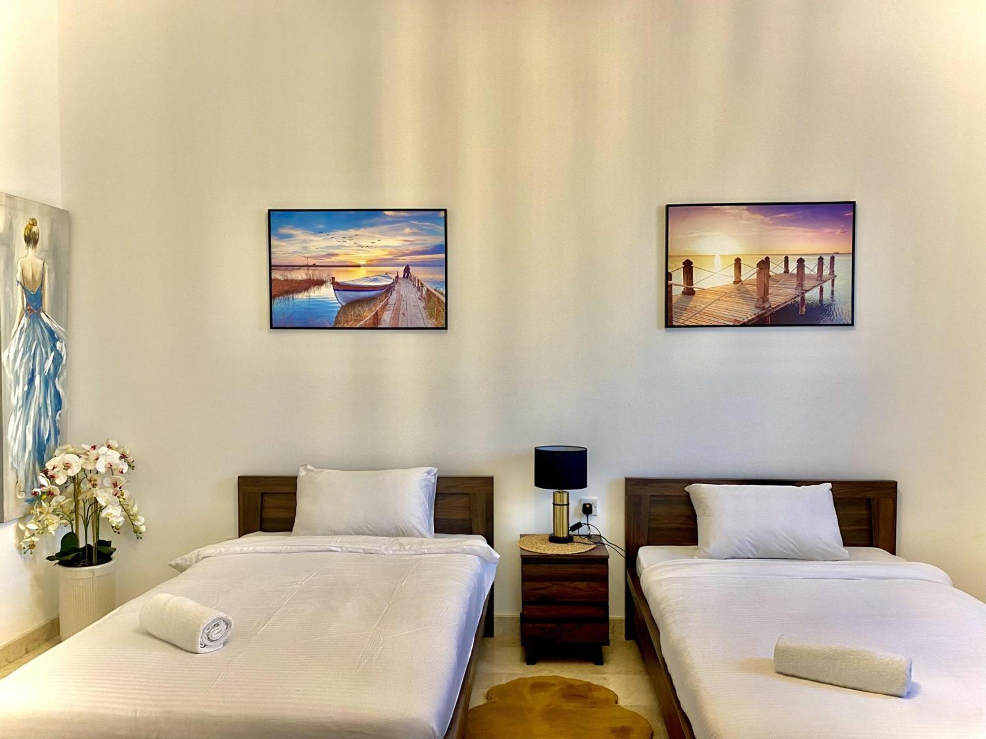 3br Gem With Stunning Views *