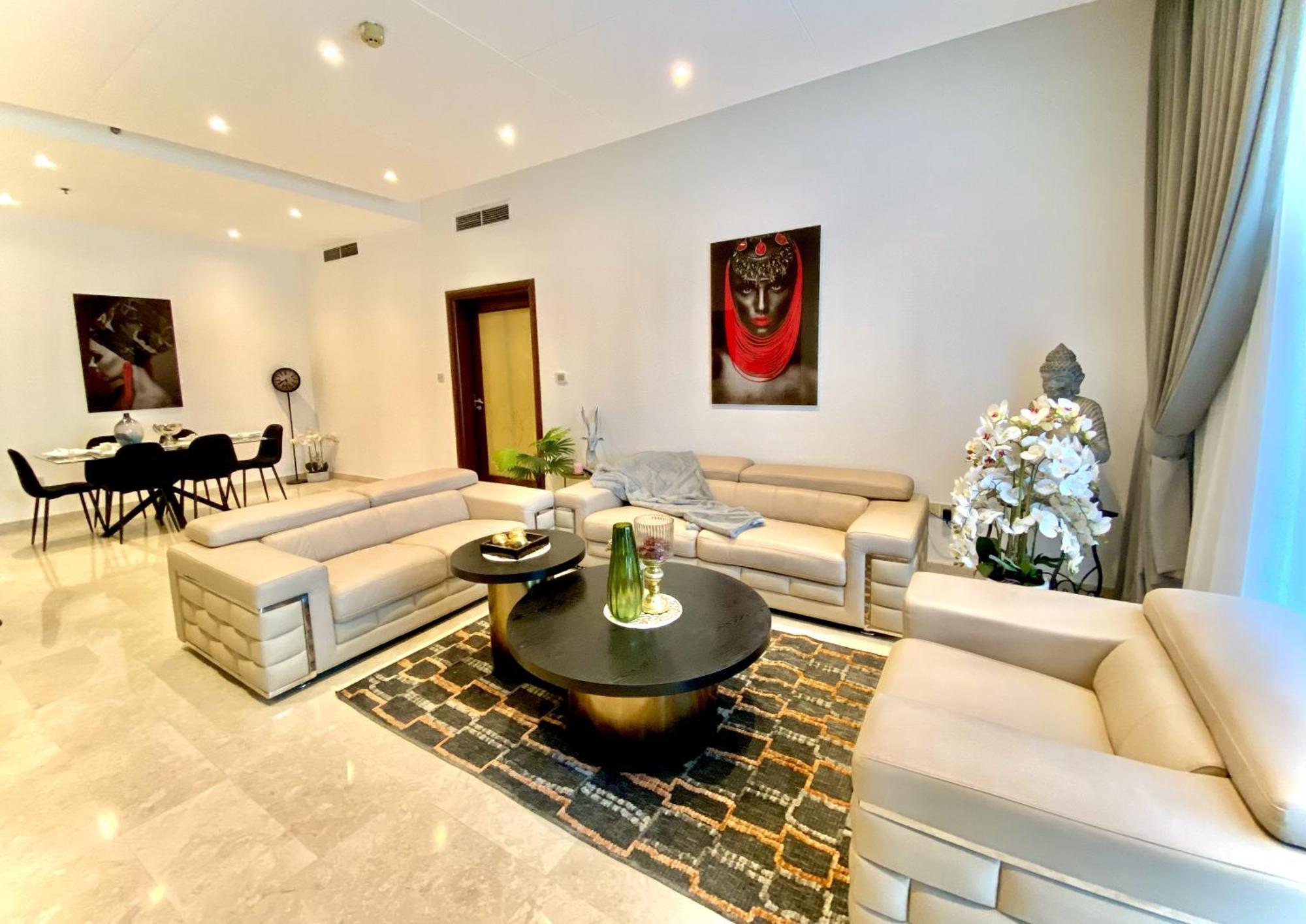 3br Gem With Stunning Views * Dubai